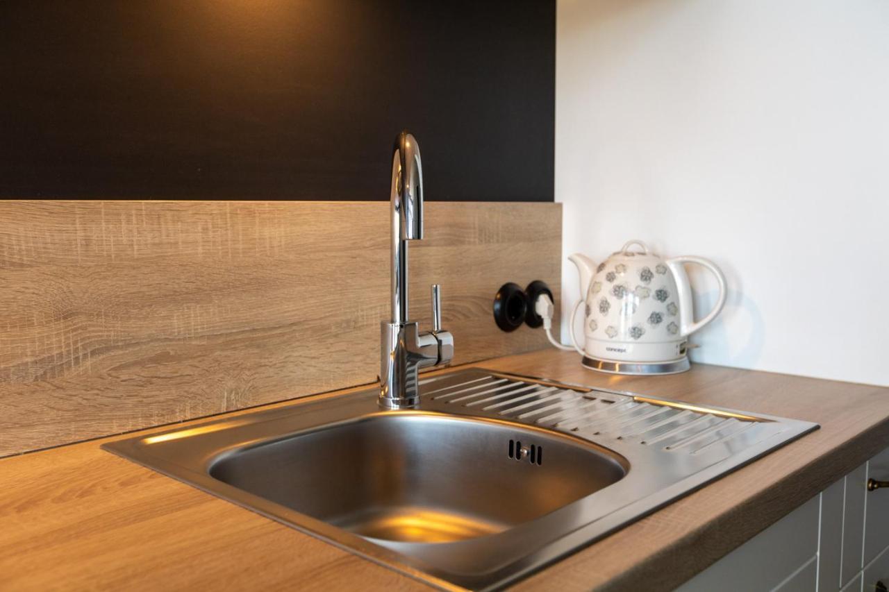 Stylish Studio In Perfect Location, 24H Reception Apartment Талин Екстериор снимка
